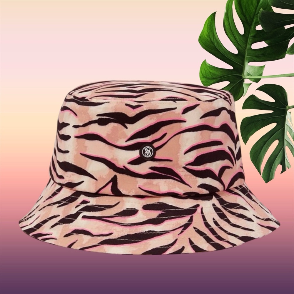NEW Victoria's Secret Tiger design Bucket Hat